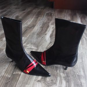 Iceberg super pointed black leather boots